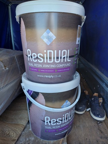Resin jointing compound x 2 - resin,
